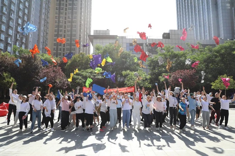 燃起來！趣味運(yùn)動(dòng)會(huì)火熱來襲——生態(tài)水泥公司第一屆“華山杯”職工趣味健身運(yùn)動(dòng)會(huì)圓滿舉行